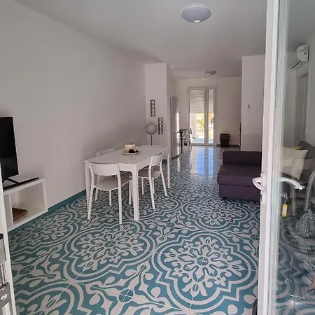 Guest house Pali's &