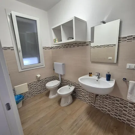 Pali's & Гостевой дом 4*